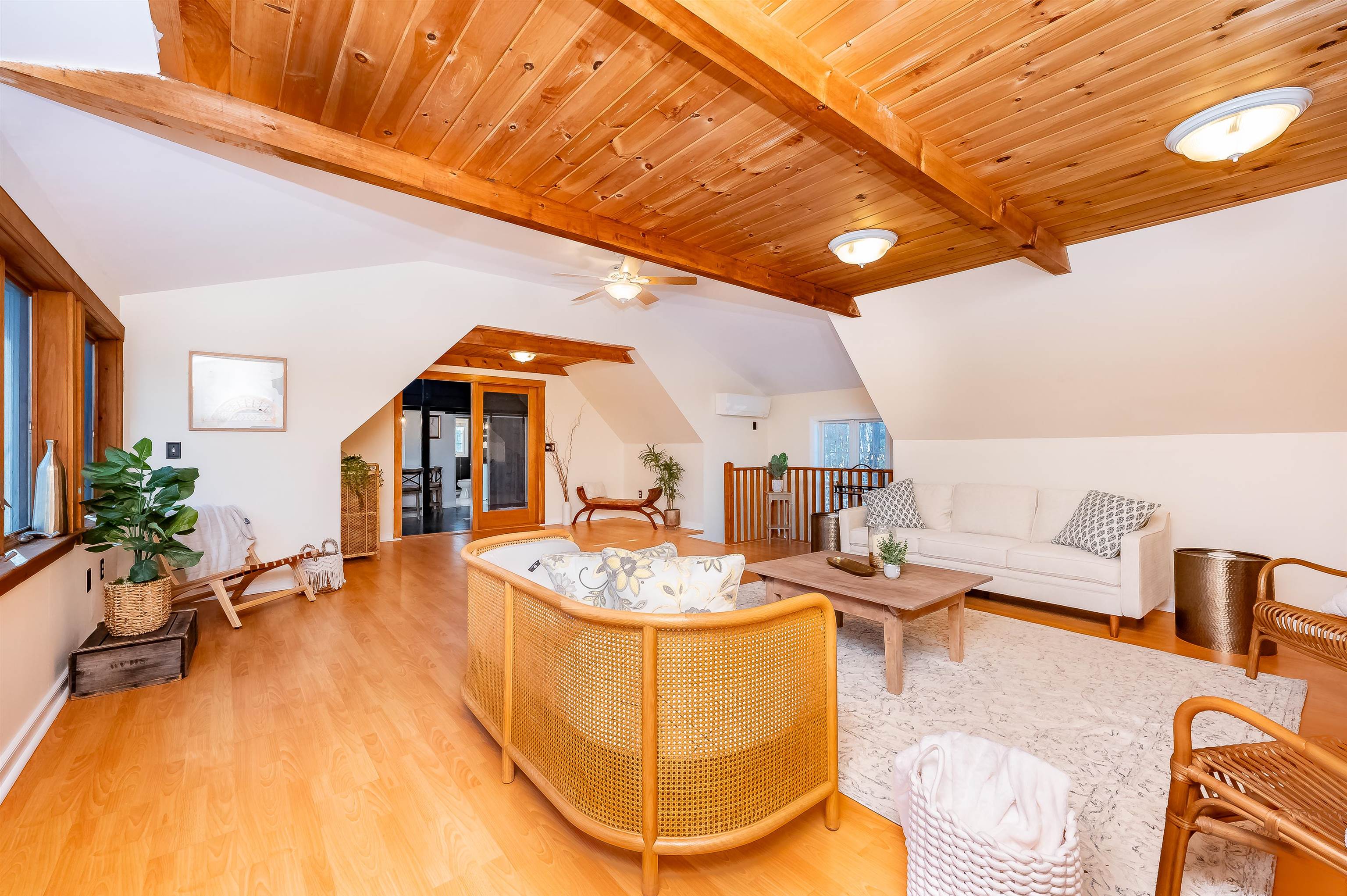 486 Shore Road York, ME 03902 - Photo 8 of 40 Gallery Image 8