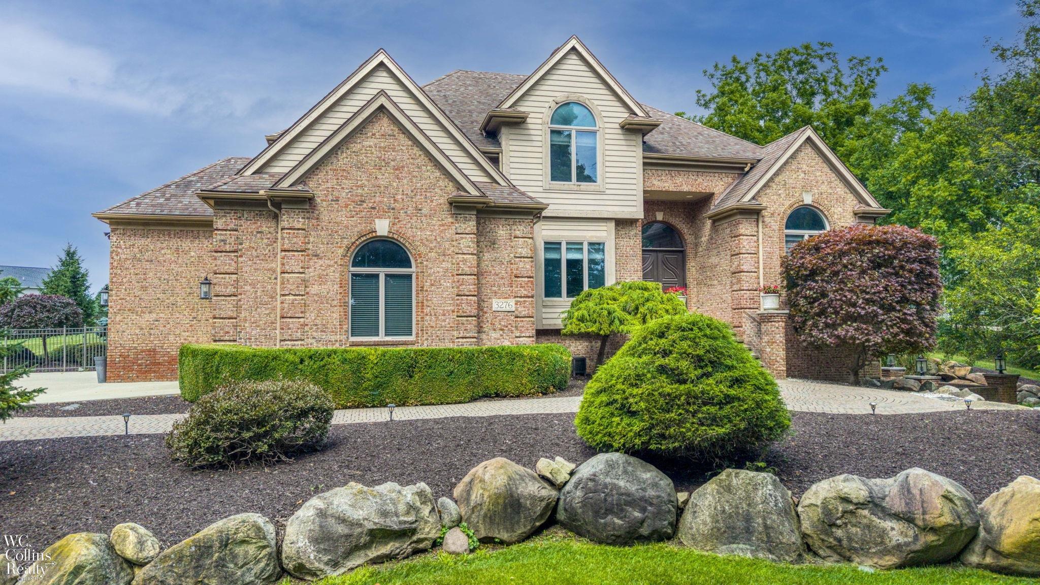 3276 Kern Road Lake Orion, MI 48360 - Photo 1 of 70