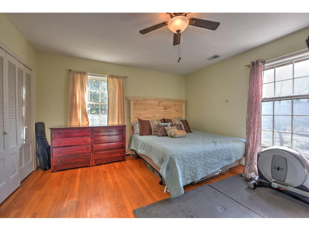 105 Lick Meadow Road Bristol, TN 37620 - Photo 17 of 36 Photo 17
