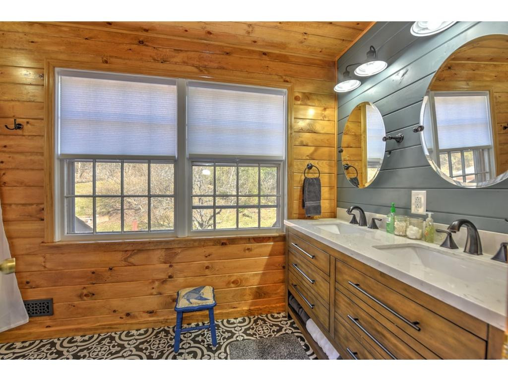 105 Lick Meadow Road Bristol, TN 37620 - Photo 24 of 36 Photo 24