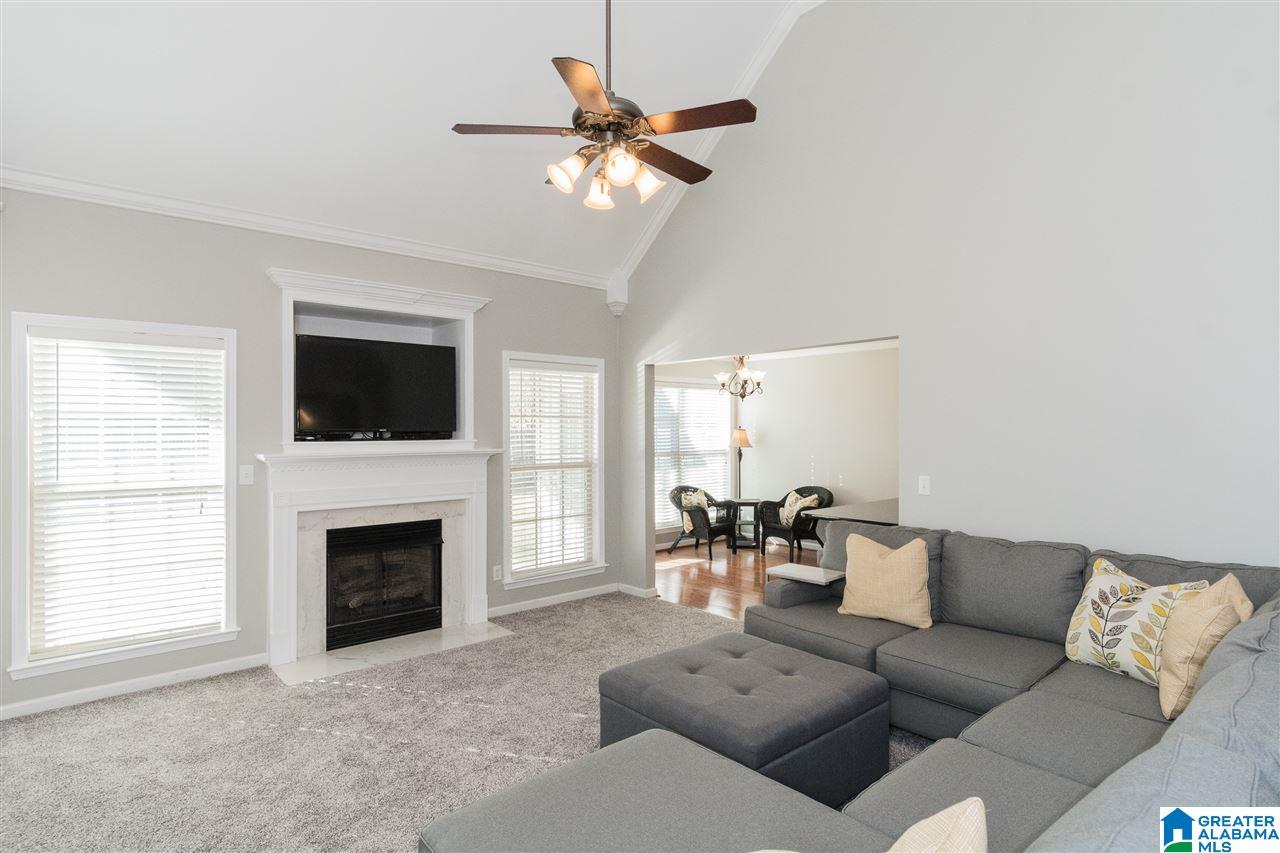 135 Silverstone Lane Alabaster, AL 35007 - Photo 6 of 50