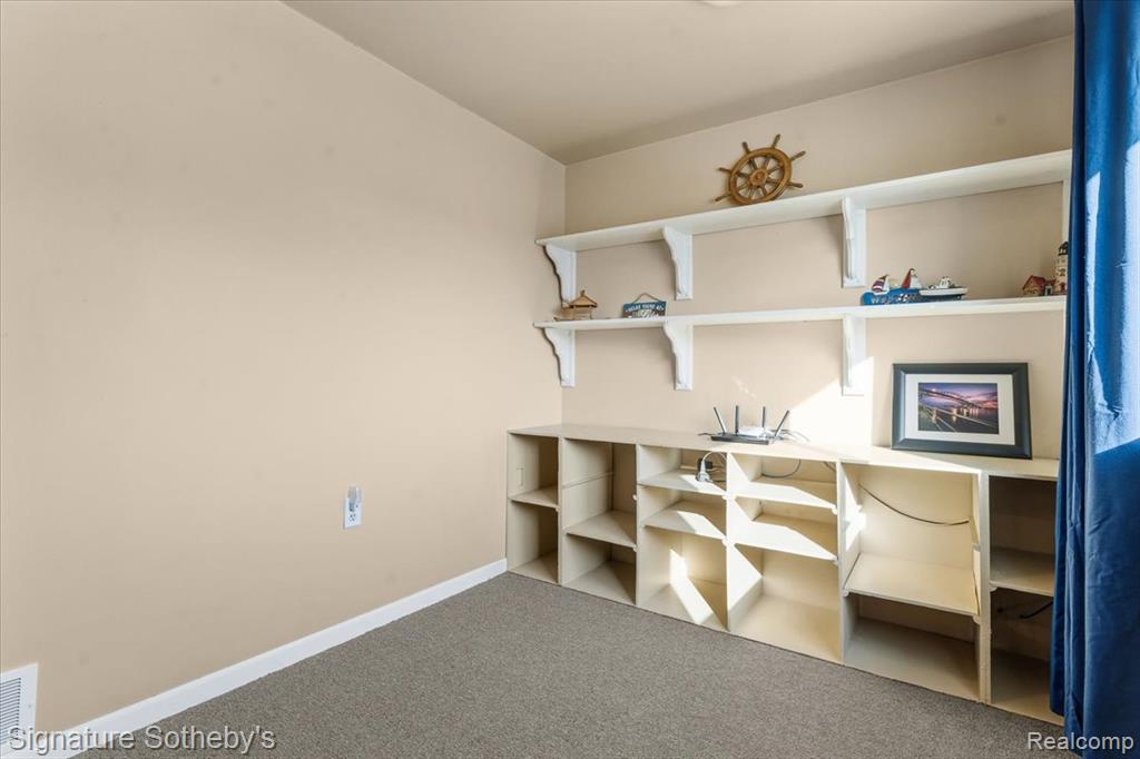 6997 Lakeshore Road Lexington, MI 48450 - Photo 16 of 55
