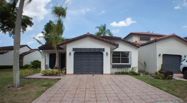 $499,000 | 17523 Northwest 66th Court, Hialeah, FL 33015
