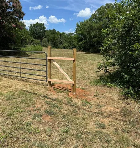 a view of a tennis court
