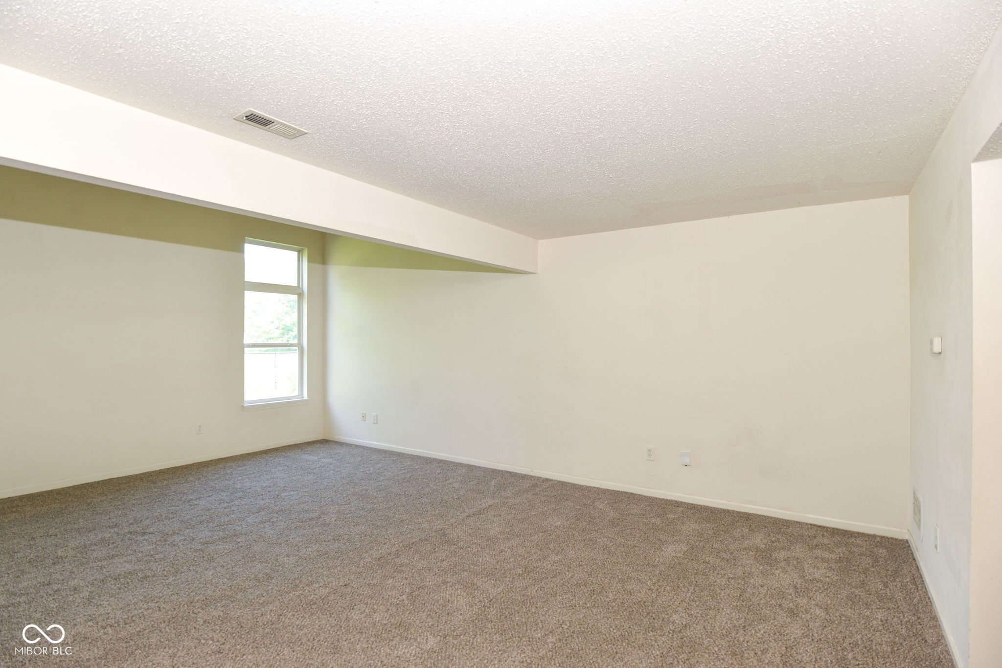 4062 Mossy Bank Road Indianapolis, IN 46234 - Photo 2 of 34