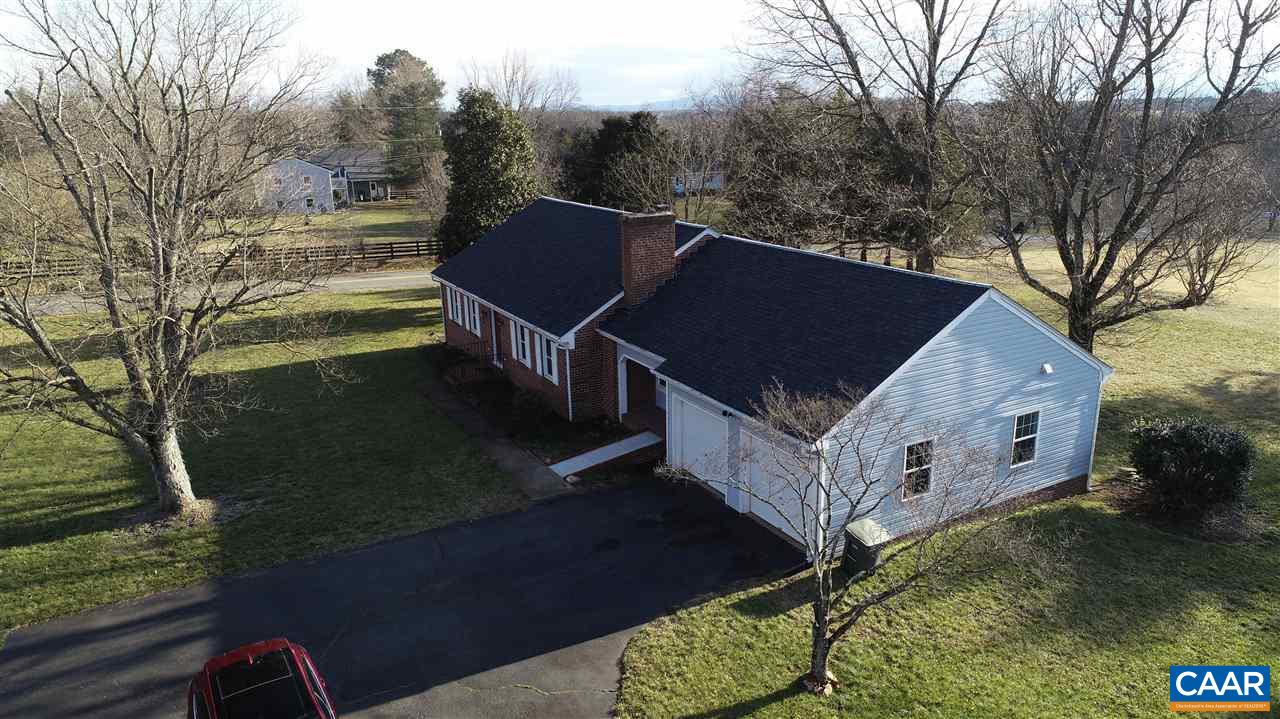 803 Woodlands Road Charlottesville, VA 22901 - Photo 4 of 15 a view of balcony and yard