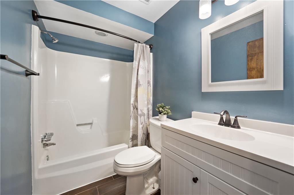 1370 Parkway Road Pittsburgh, PA 15237 - Photo 12 of 27 Gallery Image 12
