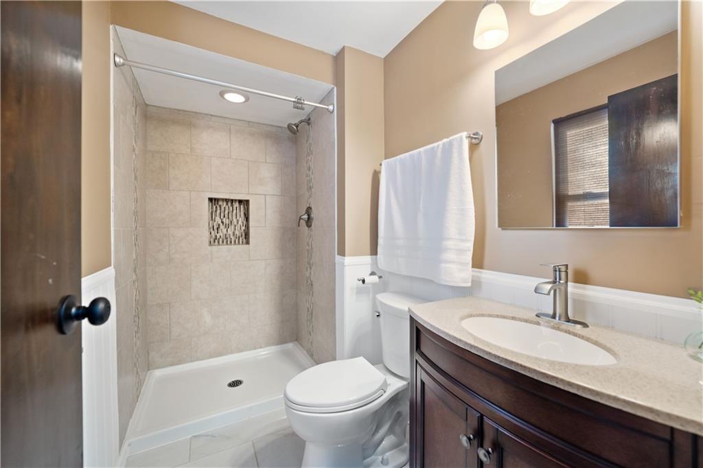 1370 Parkway Road Pittsburgh, PA 15237 - Photo 15 of 27 Gallery Image 15