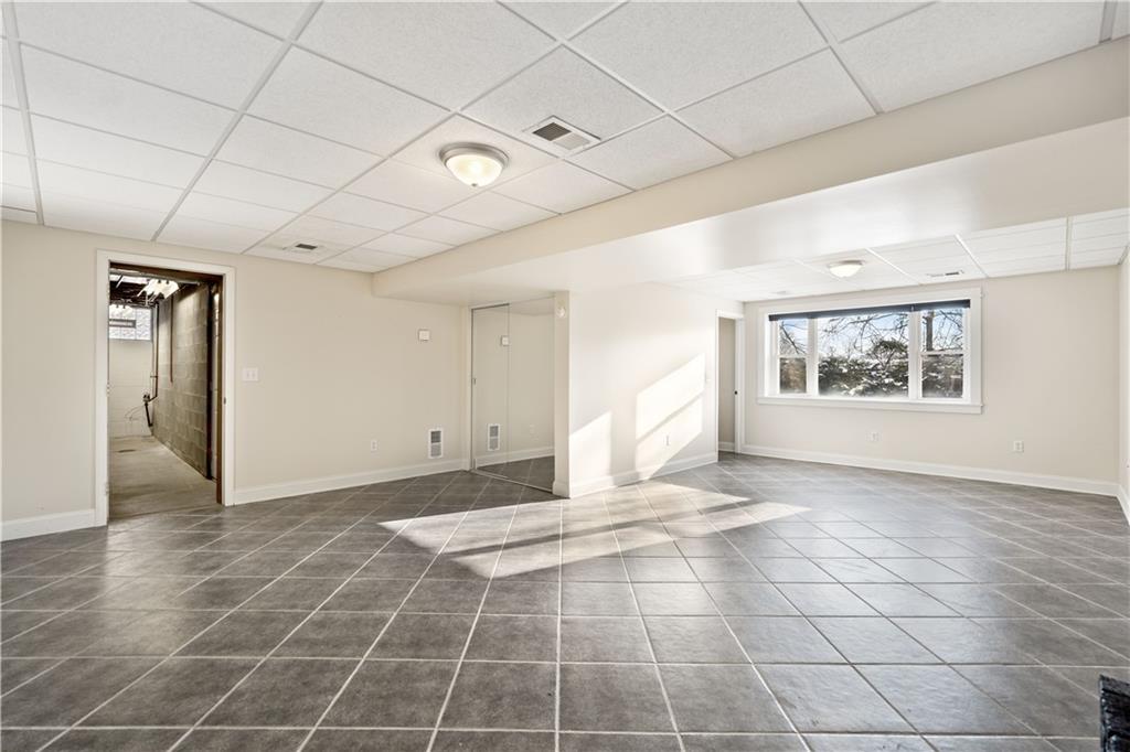 1370 Parkway Road Pittsburgh, PA 15237 - Photo 23 of 27 Gallery Image 23