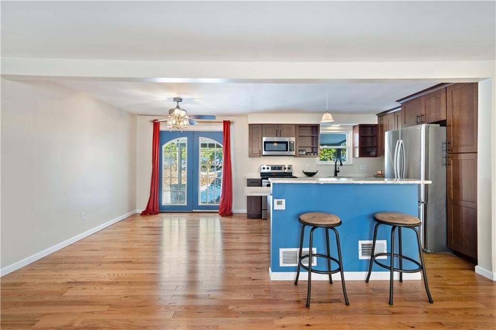 1370 Parkway Road Pittsburgh, PA 15237 - Photo 8 of 27 Gallery Image 8
