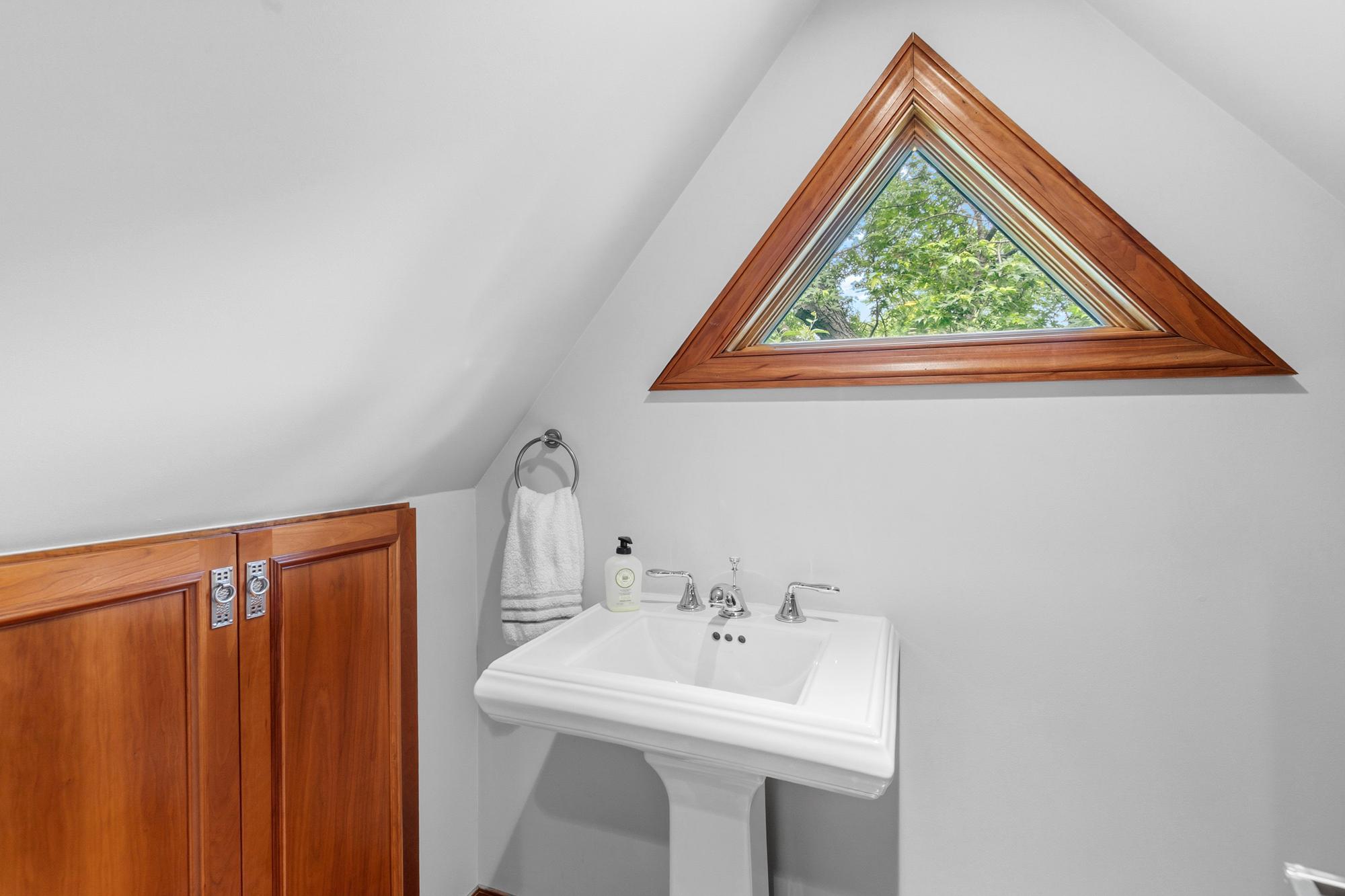 14711 Woodruff Road Wayzata, MN 55391 - Photo 22 of 25