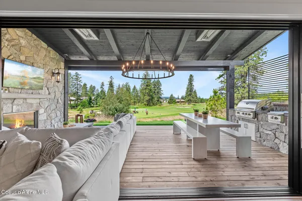 $4,990,000 | 6431 Settlers Pond Court, Harrison, ID 83833