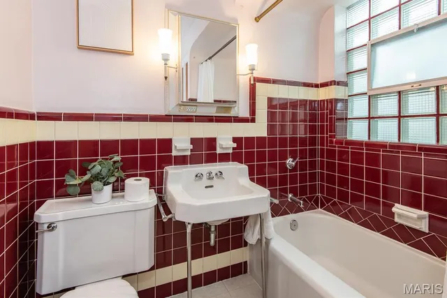 $189,900 | 709 Karlsruhe Place, St. Louis, MO 63125