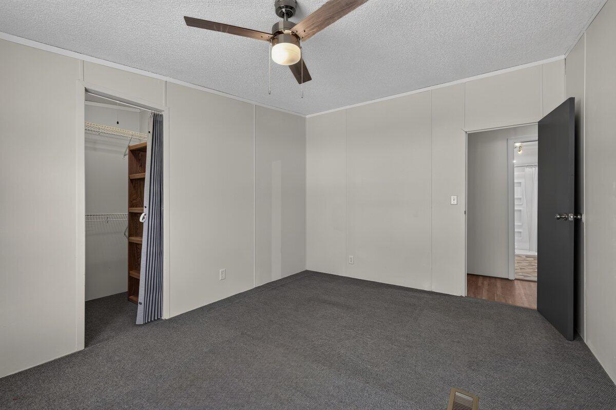 623 Barn Road Bonneau, SC 29431 - Photo 27 of 43 623 Barn Road-31