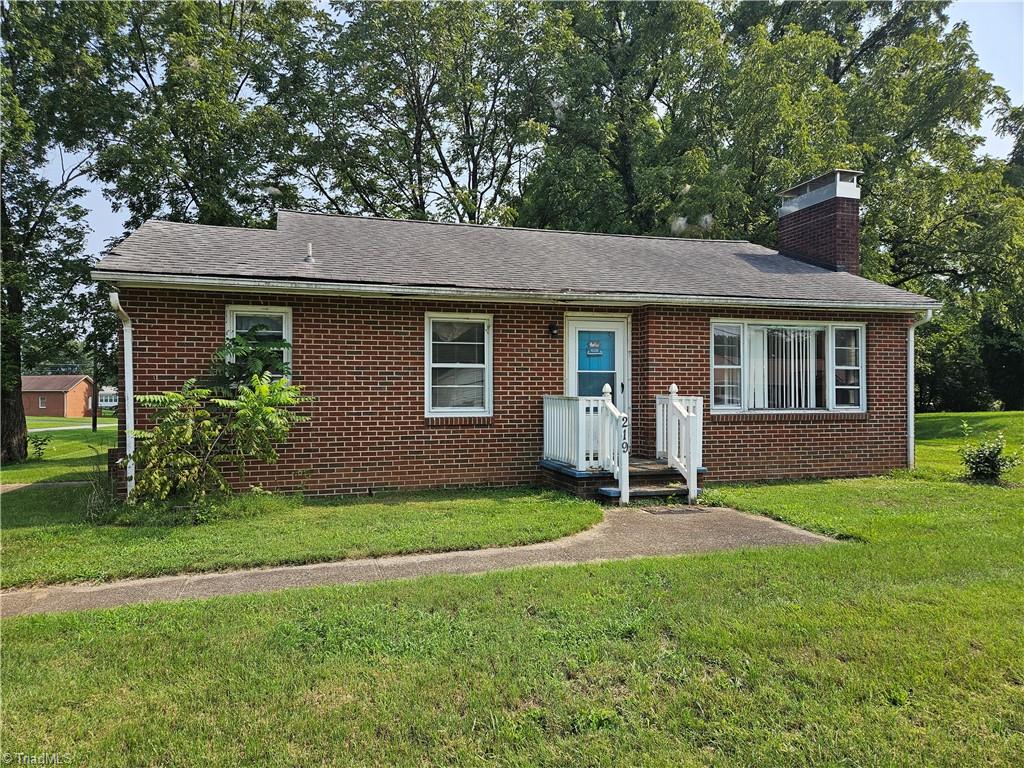 219 Cedarbrook Road Jonesville, NC 28642 - Photo 1 of 24 Gallery Image 1
