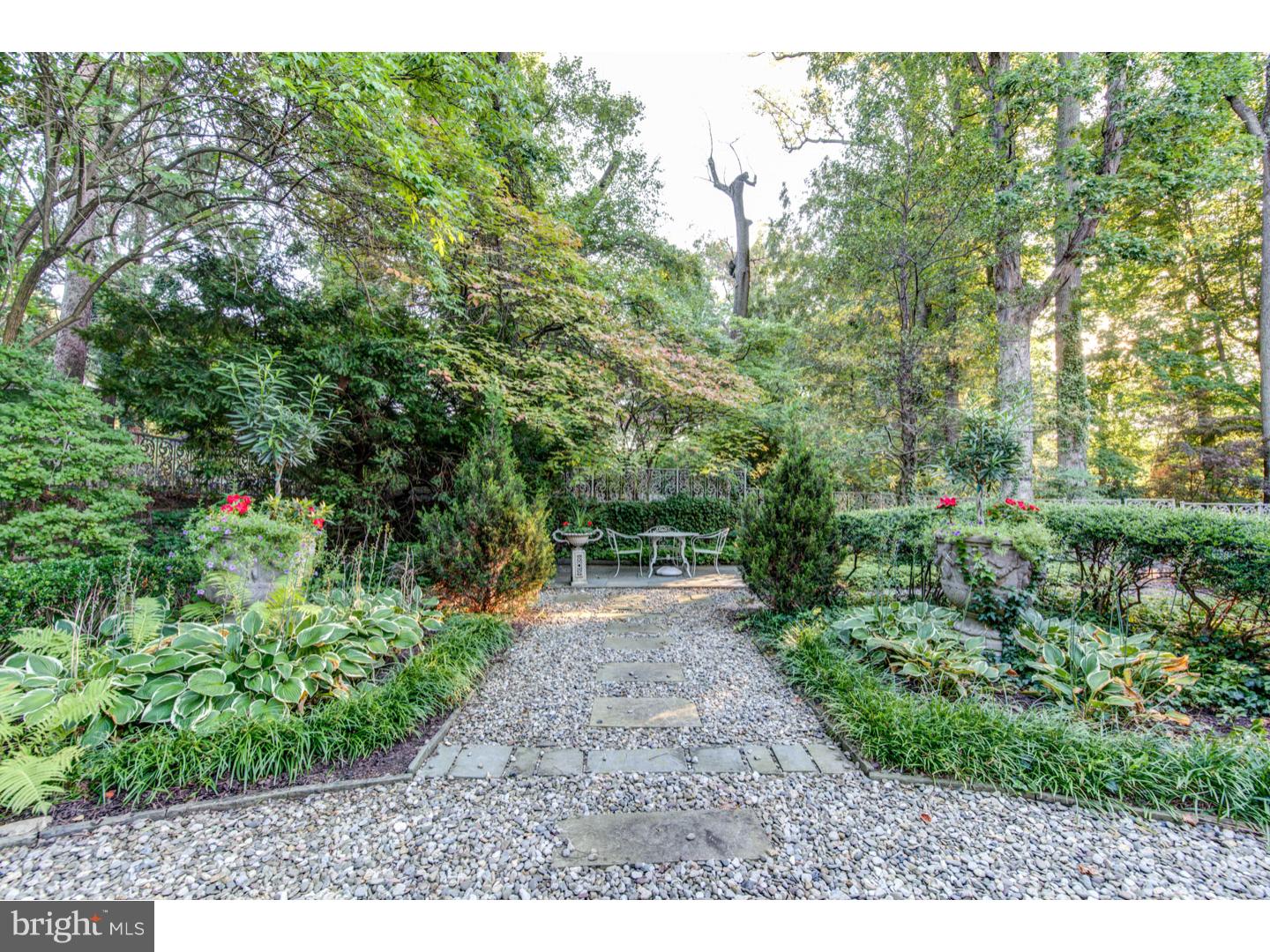 1323 Frog Hollow Road Rydal, PA 19046 - Photo 22 of 25 Garden