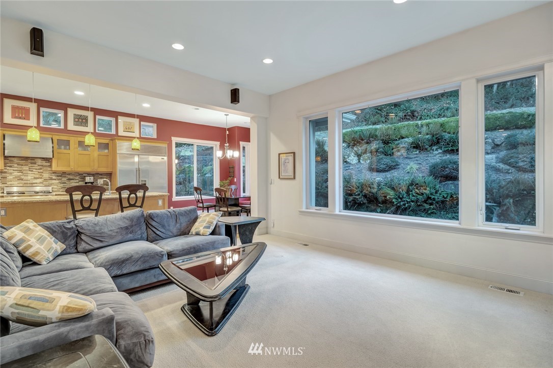 18529 Southeast 174th Way Renton, WA 98058 - Photo 15 of 40 Gallery Image 15