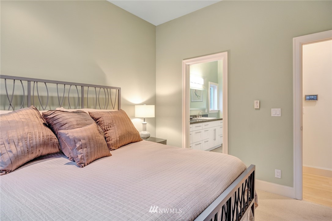 18529 Southeast 174th Way Renton, WA 98058 - Photo 21 of 40 Gallery Image 21