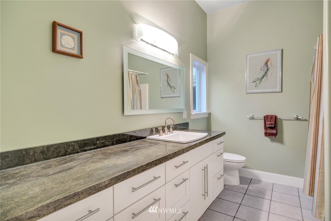 18529 Southeast 174th Way Renton, WA 98058 - Photo 22 of 40 Gallery Image 22