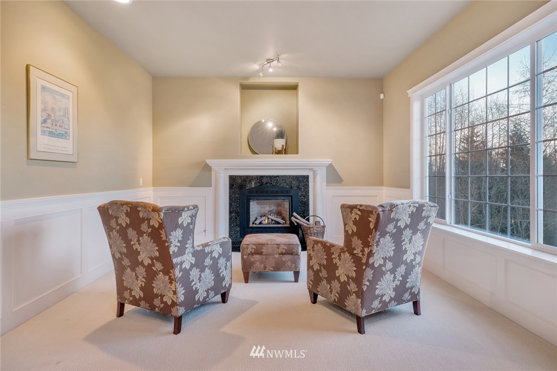 18529 Southeast 174th Way Renton, WA 98058 - Photo 6 of 40 Gallery Image 6