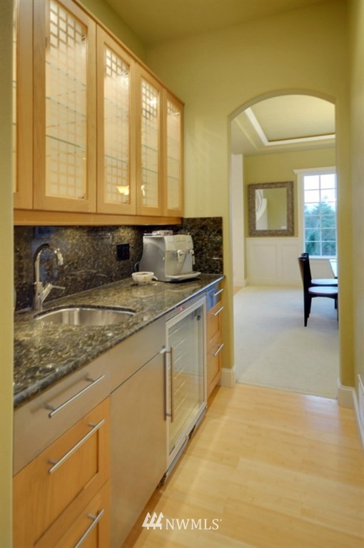18529 Southeast 174th Way Renton, WA 98058 - Photo 9 of 40 Gallery Image 9