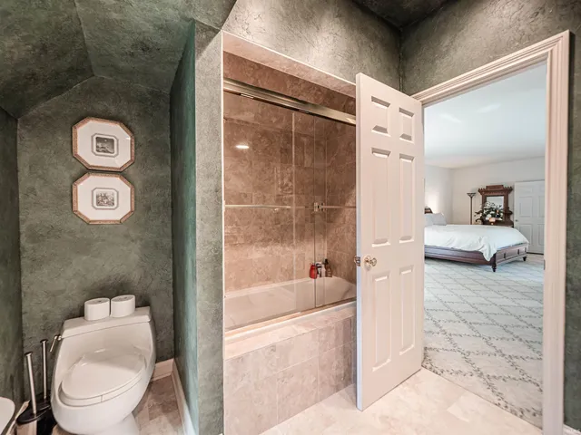 $1,250,000 | 703 Pfeiffer Road, Evansville, IN 47711