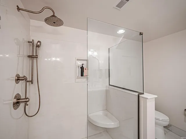 $1,250,000 | 703 Pfeiffer Road, Evansville, IN 47711