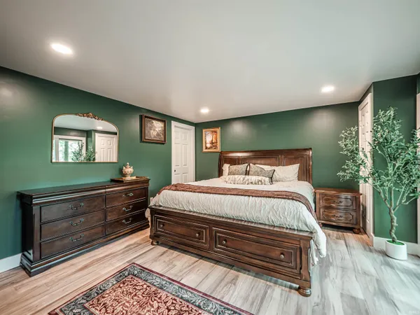 $1,229,000 | 703 Pfeiffer Road, Evansville, IN 47711