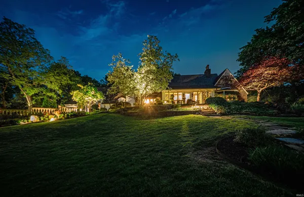 $1,229,000 | 703 Pfeiffer Road, Evansville, IN 47711