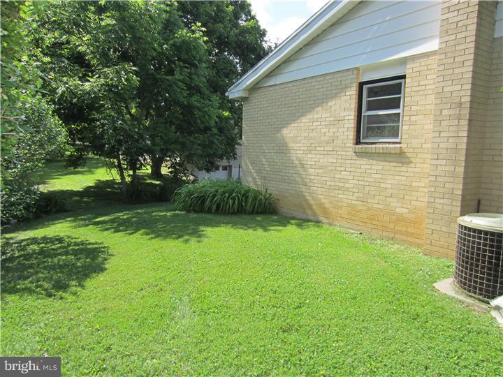 522 Ashbourne Road Cheltenham, PA 19012 - Photo 14 of 16 Exterior Back
