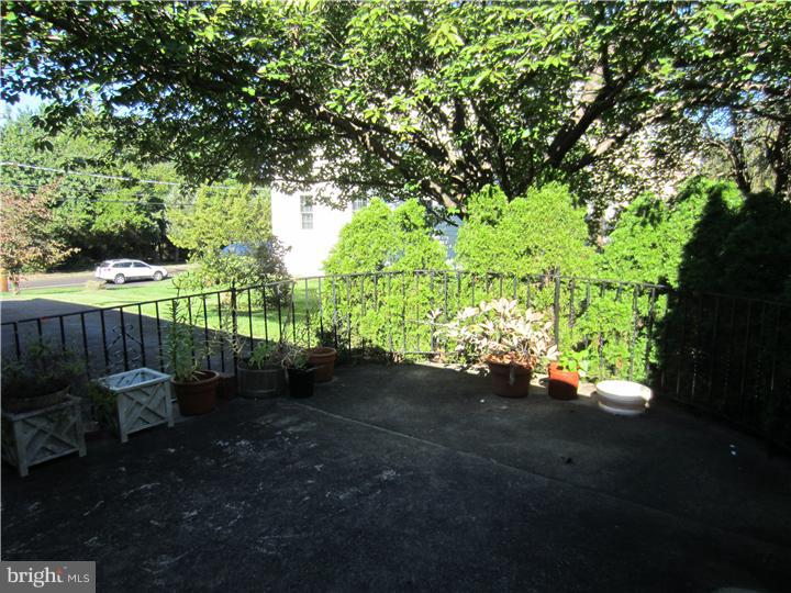 522 Ashbourne Road Cheltenham, PA 19012 - Photo 15 of 16