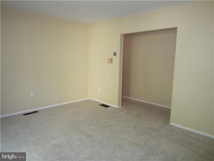 522 Ashbourne Road Cheltenham, PA 19012 - Photo 5 of 16 Family Room