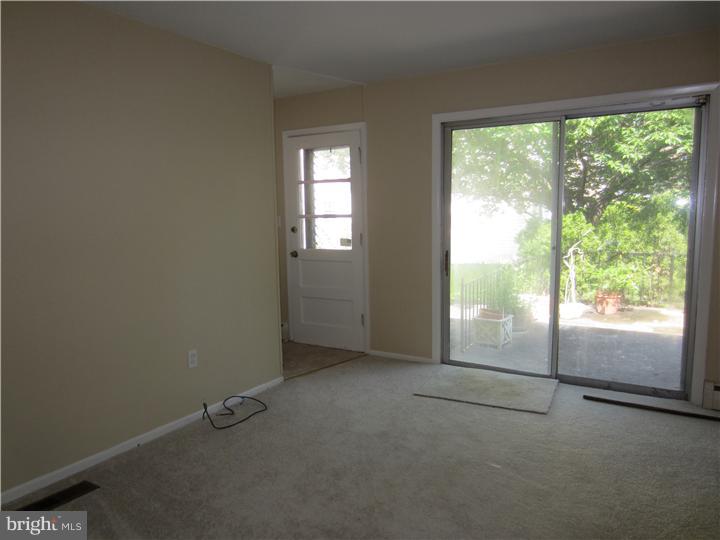 522 Ashbourne Road Cheltenham, PA 19012 - Photo 6 of 16 Family Room