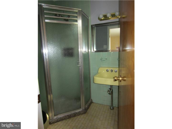 522 Ashbourne Road Cheltenham, PA 19012 - Photo 8 of 16 Bathroom
