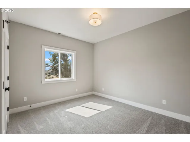 $524,901 | 420 Southeast Manzanita Drive, Madras, OR 97741