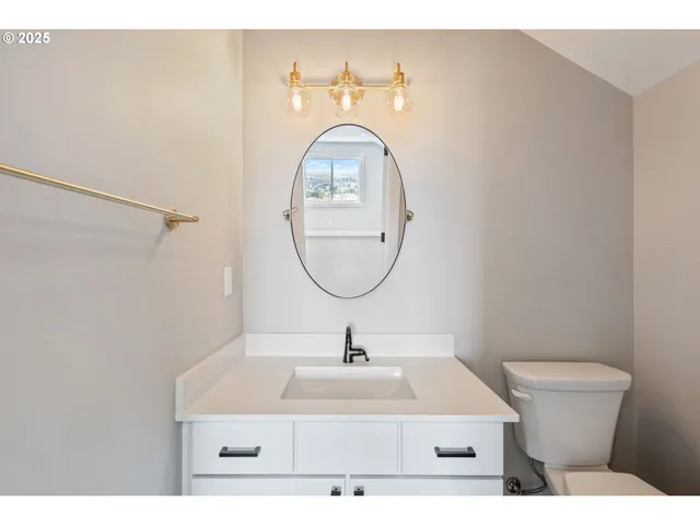 $524,901 | 420 Southeast Manzanita Drive, Madras, OR 97741