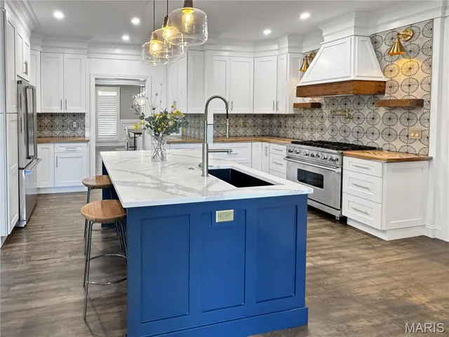 $715,000 | 2787 Stone Crest Drive, Washington, MO 63090