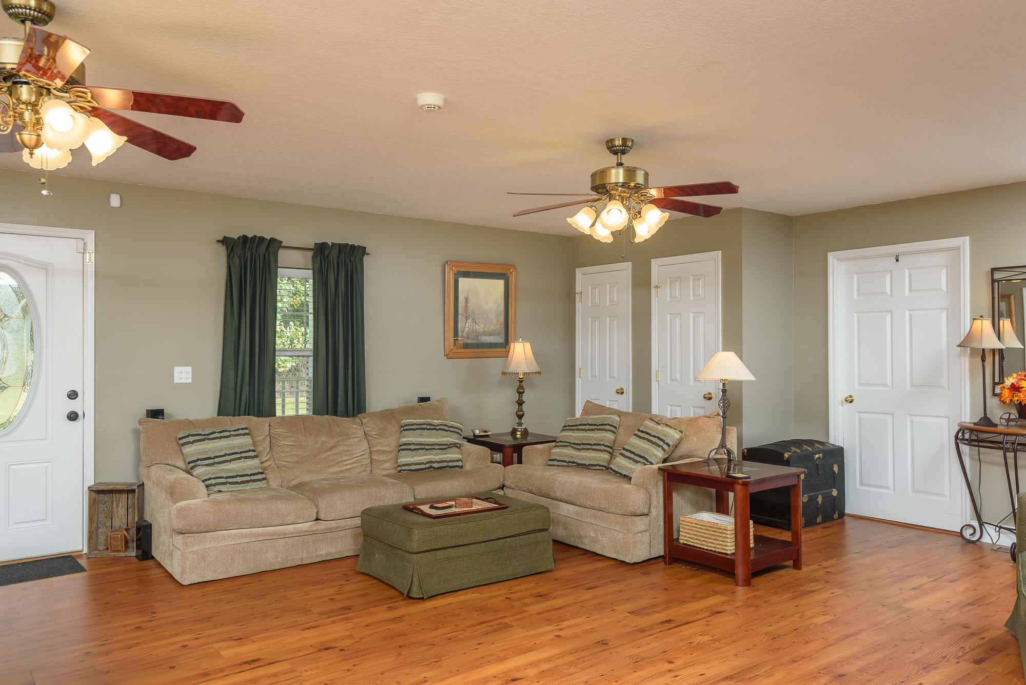 831 Mountain View Road Benton, TN 37307 - Photo 14 of 35 living_1