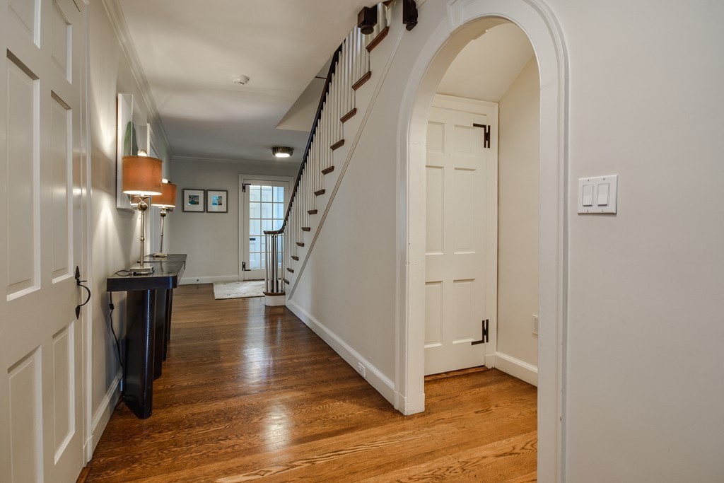 45 Lowell Road Wellesley, MA 02481 - Photo 16 of 26