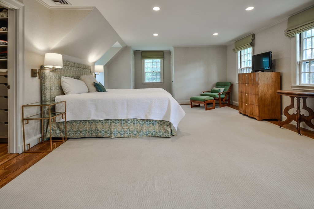 45 Lowell Road Wellesley, MA 02481 - Photo 17 of 26