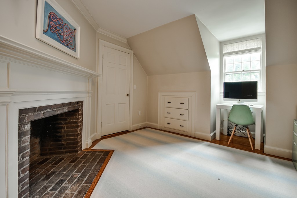 45 Lowell Road Wellesley, MA 02481 - Photo 19 of 26