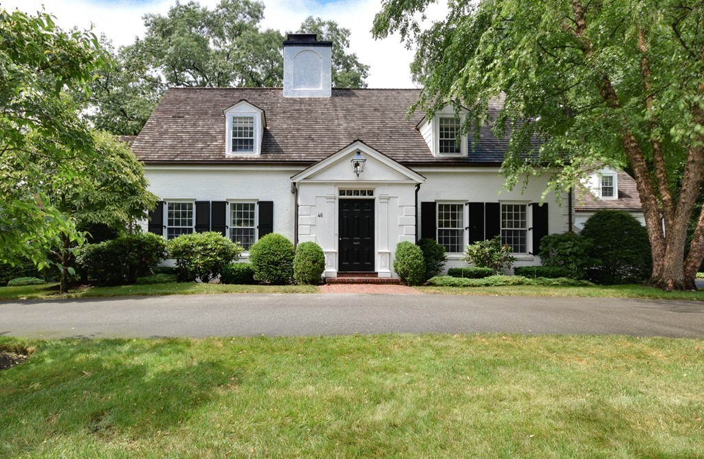 45 Lowell Road Wellesley, MA 02481 - Photo 3 of 26