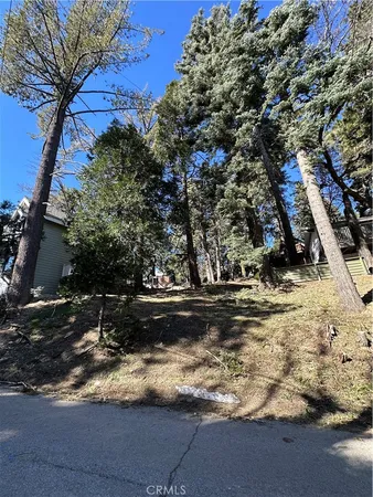 $26,500 | 742 West Victoria Court, Lake Arrowhead, CA 92352