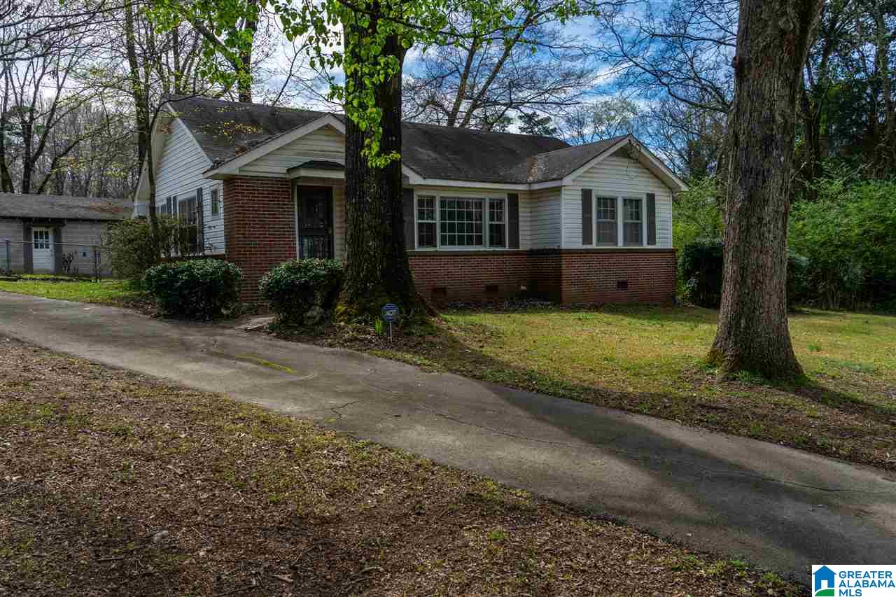 823 Hillcrest Road Birmingham, AL 35235 - Photo 2 of 39