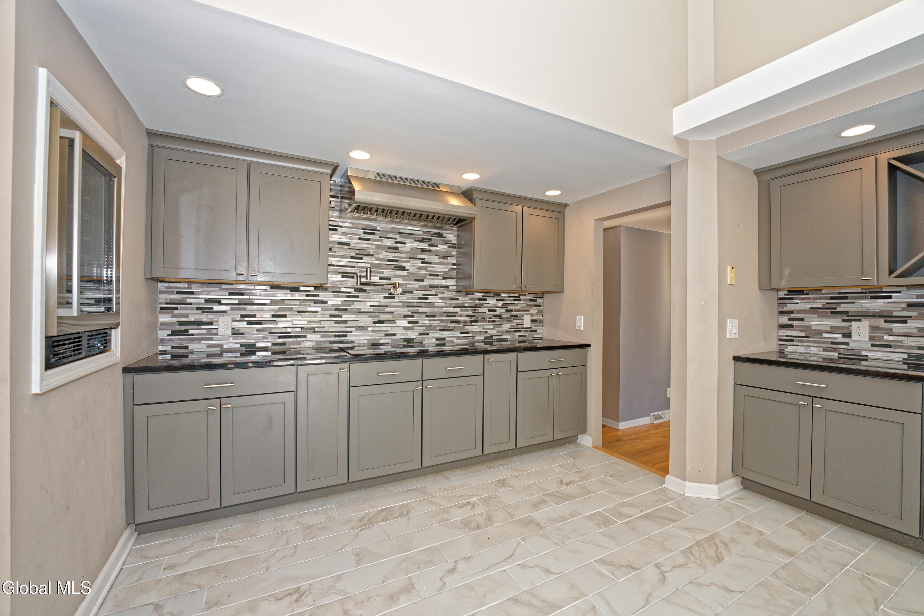 1243 Waters Road Glenville, NY 12302 - Photo 14 of 71 4 Kitchen 1