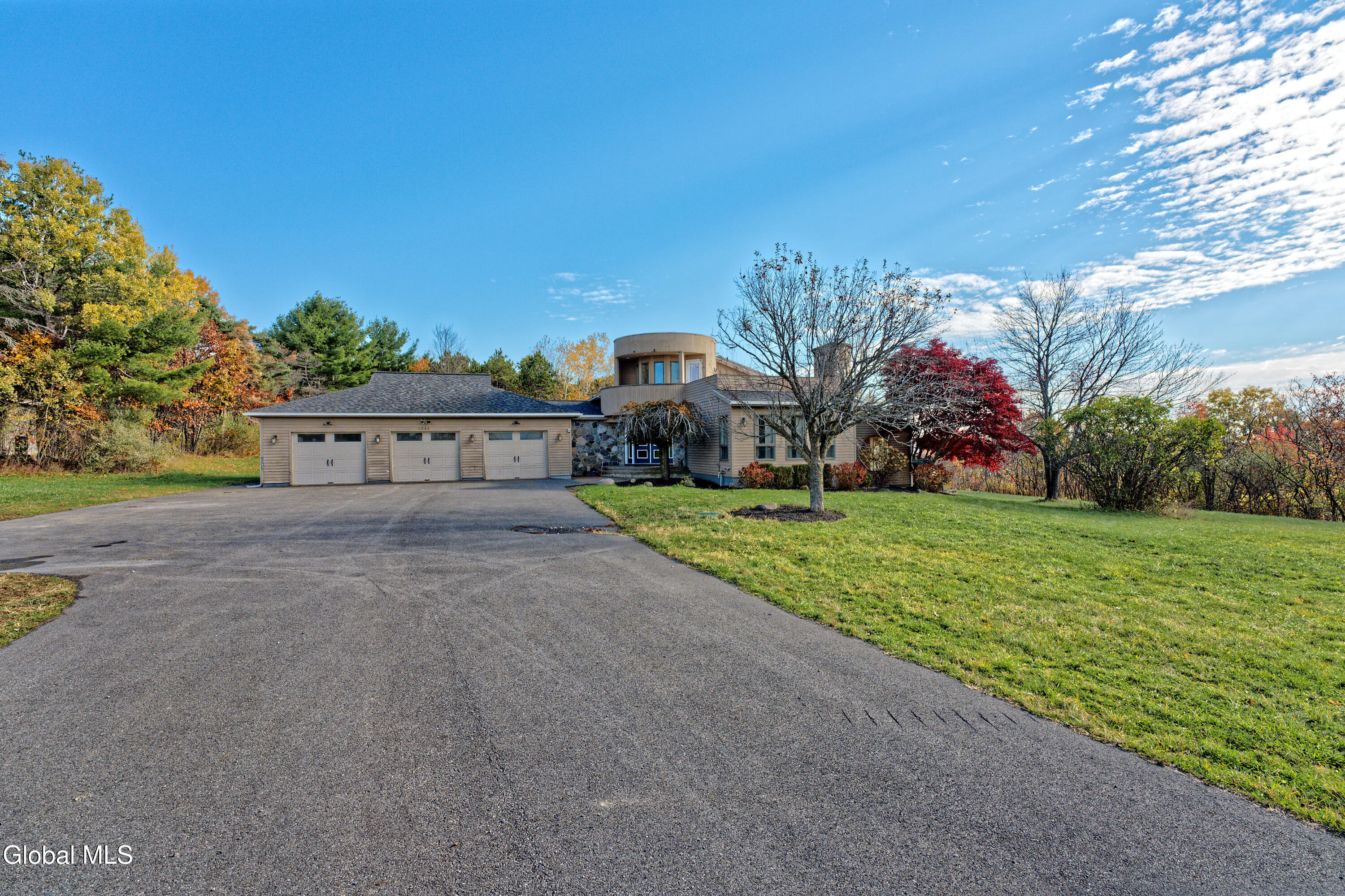 1243 Waters Road Glenville, NY 12302 - Photo 2 of 71 0 Front 4