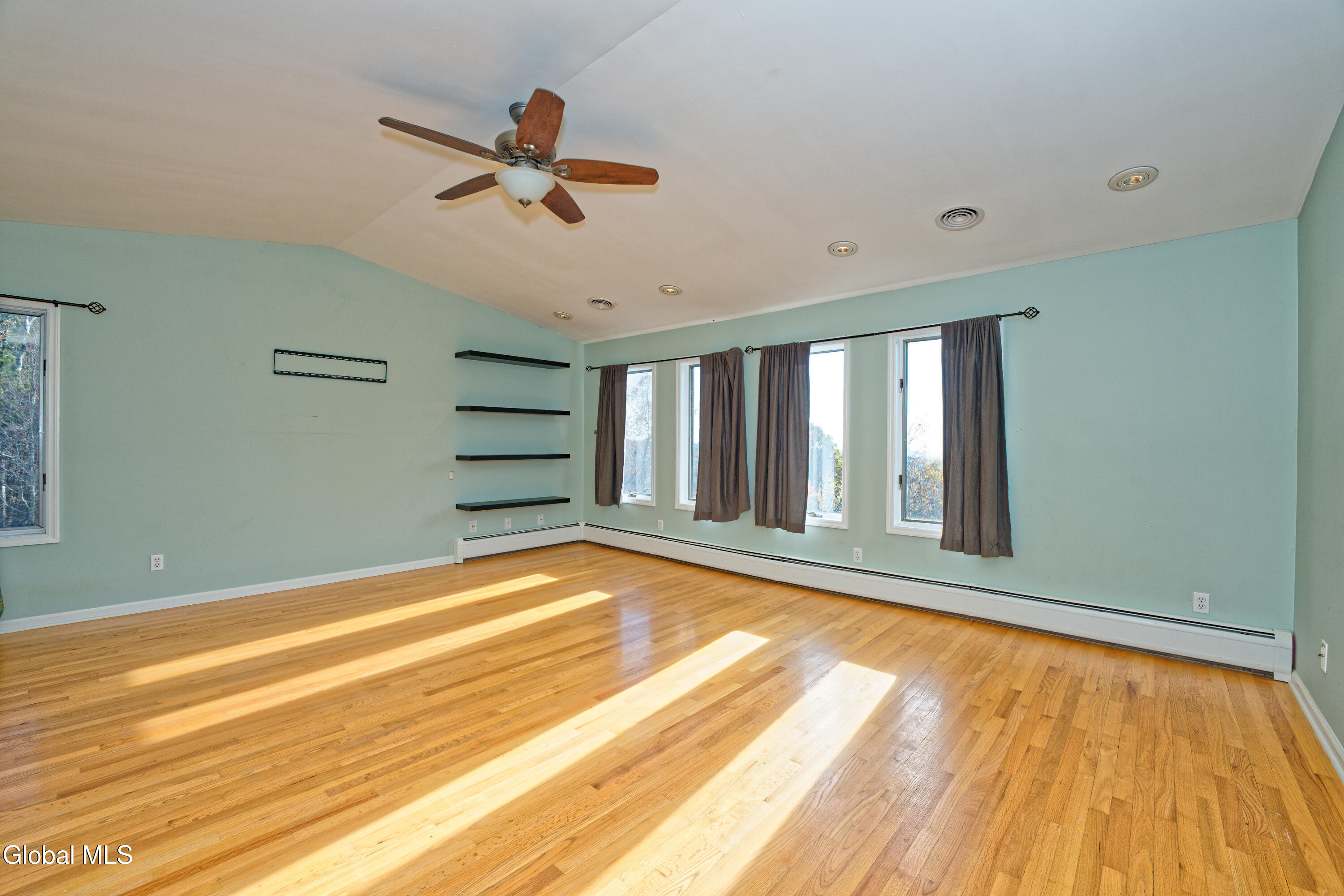 1243 Waters Road Glenville, NY 12302 - Photo 26 of 71 6 Master 7