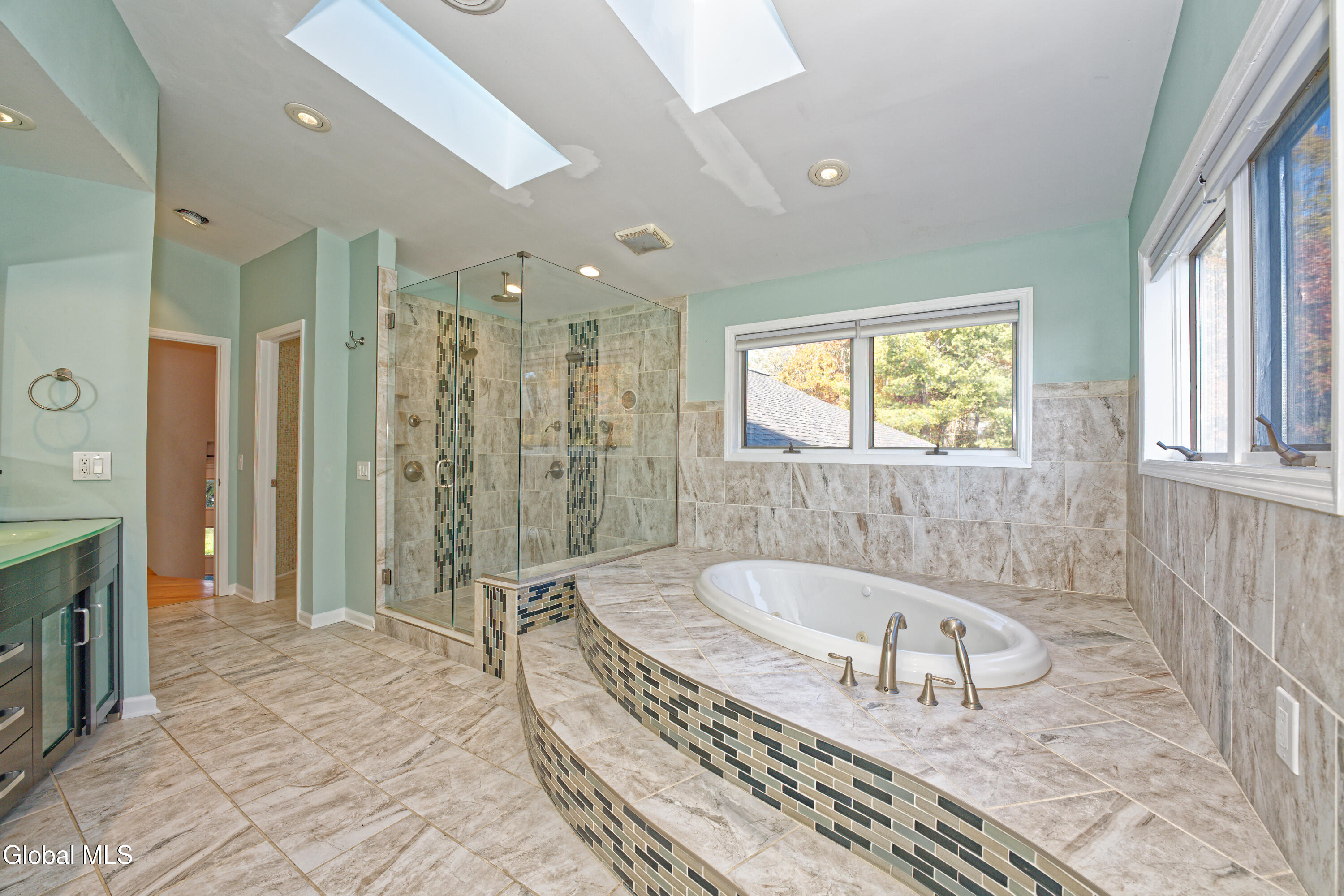 1243 Waters Road Glenville, NY 12302 - Photo 28 of 71 6 Master 13