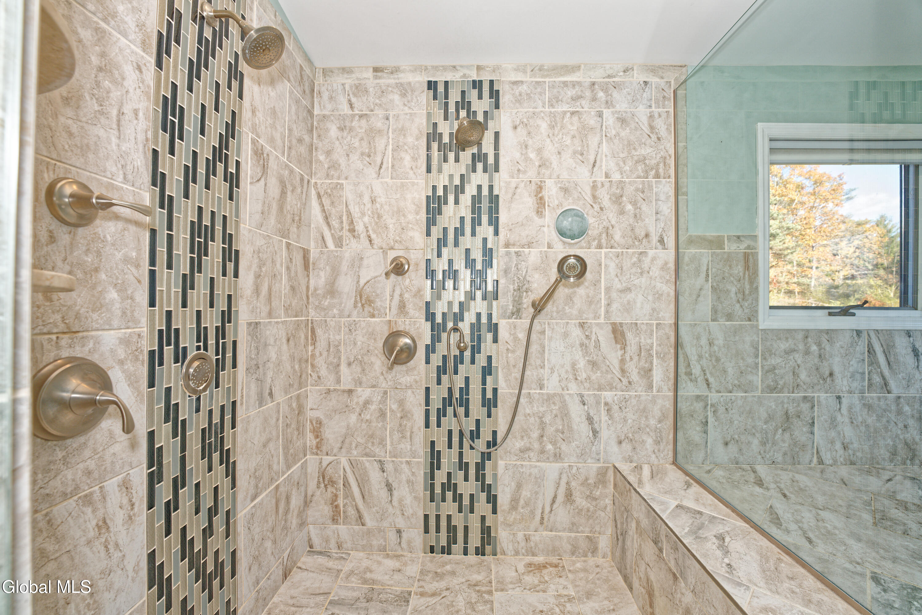 1243 Waters Road Glenville, NY 12302 - Photo 30 of 71 6 Master 15