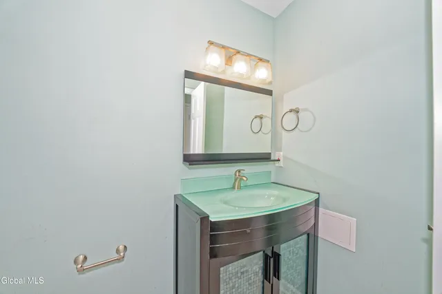 $739,900 | 1243 Waters Road, Glenville, NY 12302